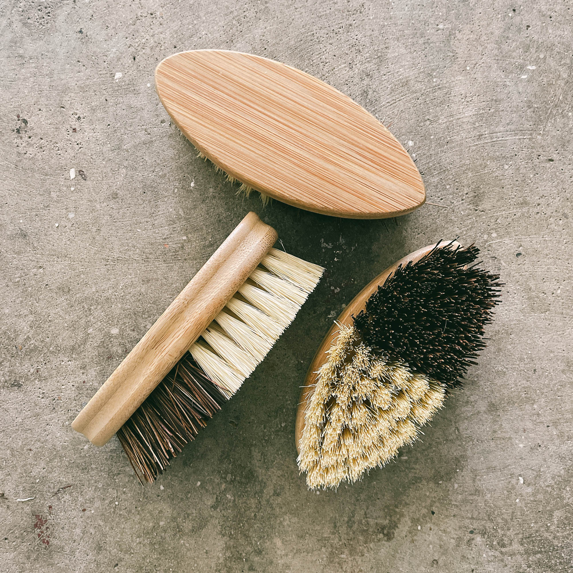 TXV Mart Natural Bamboo Fruits and Vegetable Brush Scrubber with Coconut Fibre and Sisal Bristles | Multi Purpose Bamboo Cleaning Brush | Clean