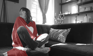 Online Sample Sale &amp; new* Lovely Red Warm Hug Blankets!