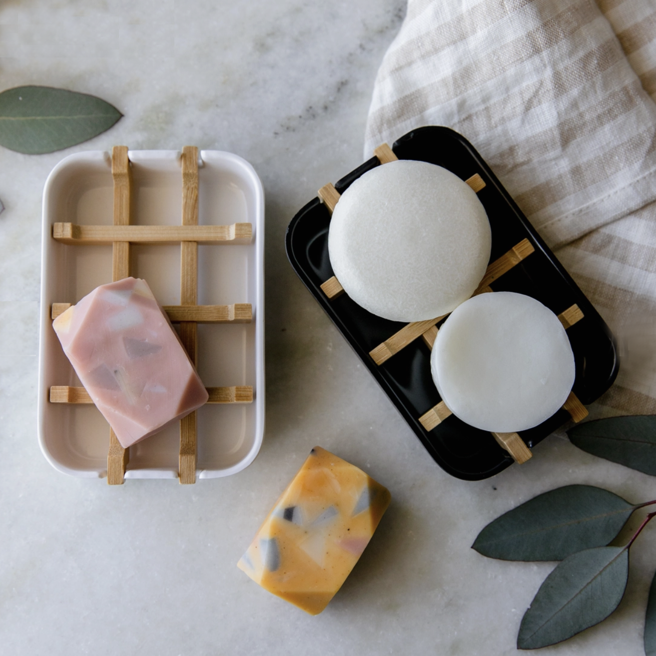 Plant-based biodegradable plastic & bamboo soap tray